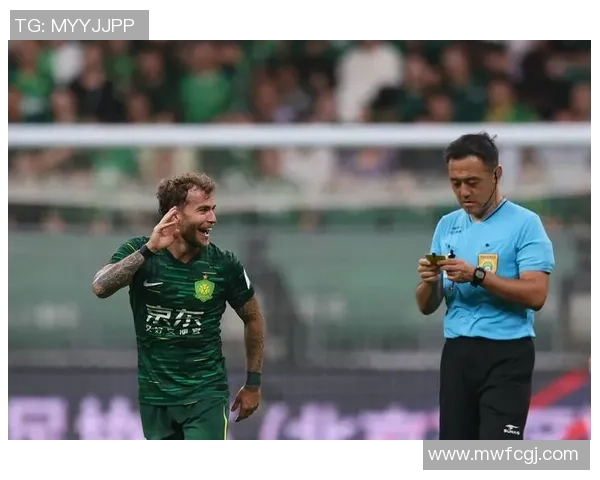 你最喜欢的足球明星是谁他在球场上的表现如何影响了你的足球观念