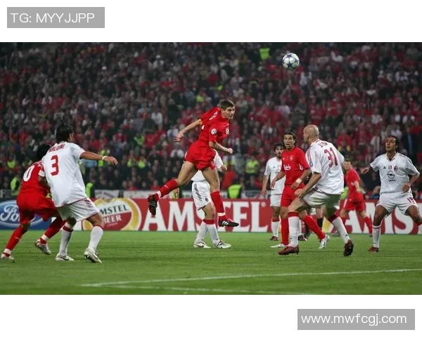 足球明星横屏照片欣赏集锦展现球场魅力与风采的精彩瞬间