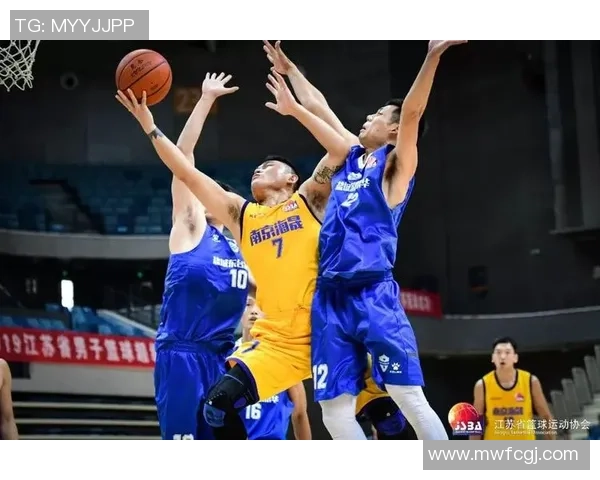 南京篮球队以68分领跑欧锦赛积分榜展现强劲实力